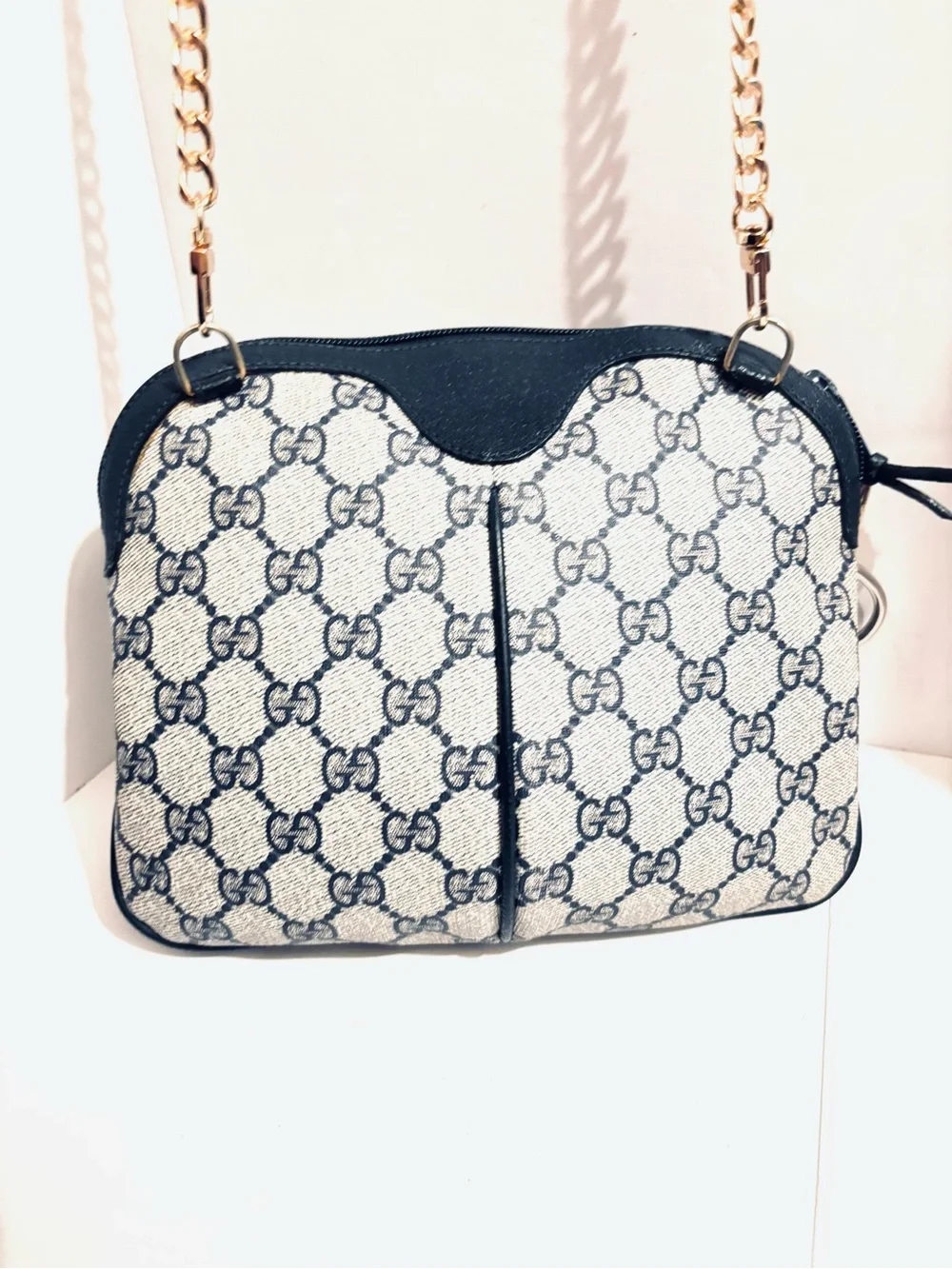 Gucci classic gg